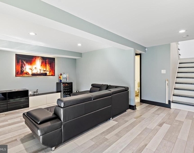 608 Winona Court - Photo Thumbnail 23