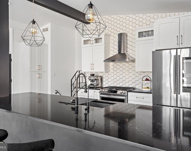 608 Winona Court - Photo Thumbnail 5