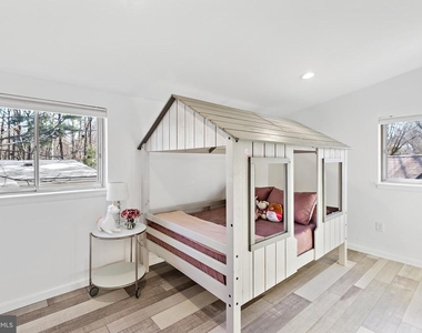 608 Winona Court - Photo Thumbnail 34
