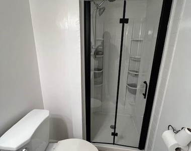 8414 Meadow Green Way - Photo Thumbnail 4