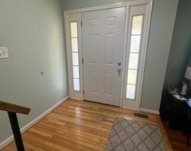 8414 Meadow Green Way - Photo Thumbnail 10