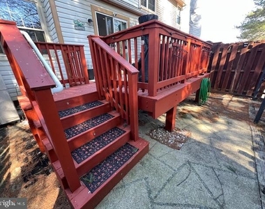 8414 Meadow Green Way - Photo Thumbnail 6