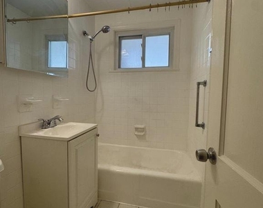 721 Crabb Avenue - Photo Thumbnail 12