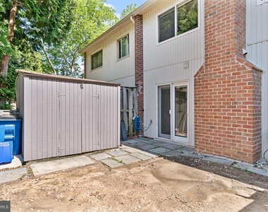9652 Marston Lane - Photo Thumbnail 24