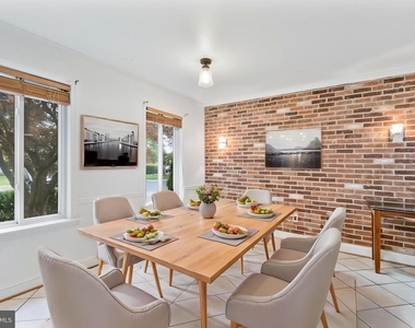 9652 Marston Lane - Photo Thumbnail 2