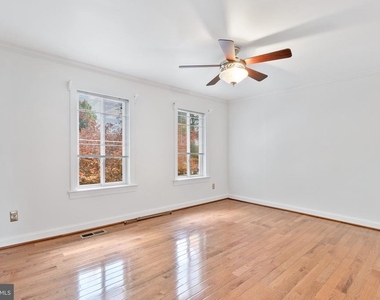 9652 Marston Lane - Photo Thumbnail 12