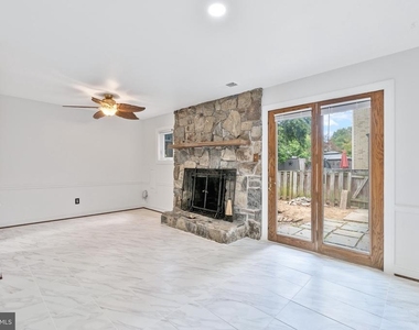 9652 Marston Lane - Photo Thumbnail 9