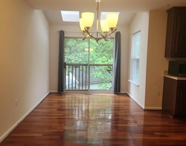 114 Emory Woods Court - Photo Thumbnail 7