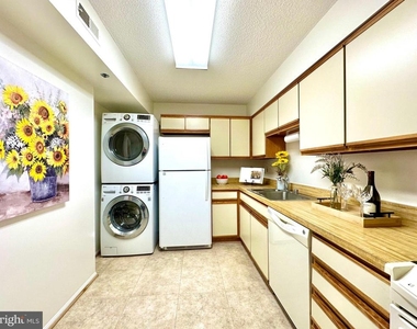 3310 N Leisure World Boulevard - Photo Thumbnail 16