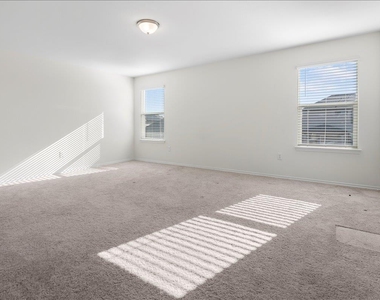 18501 Spotted Eagle Ln - Photo Thumbnail 31