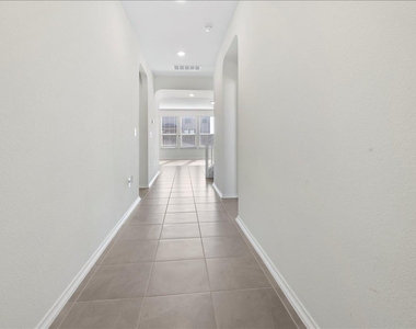 18501 Spotted Eagle Ln - Photo Thumbnail 3