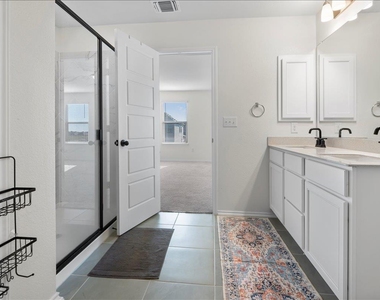 18501 Spotted Eagle Ln - Photo Thumbnail 27