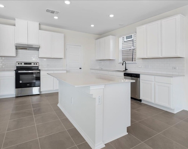 18501 Spotted Eagle Ln - Photo Thumbnail 6