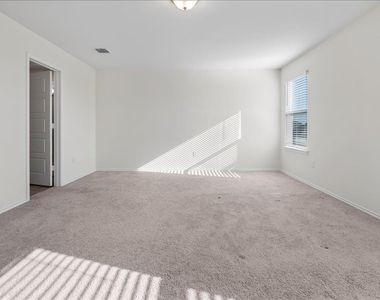 18501 Spotted Eagle Ln - Photo Thumbnail 25