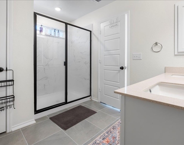 18501 Spotted Eagle Ln - Photo Thumbnail 28