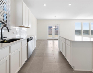18501 Spotted Eagle Ln - Photo Thumbnail 4