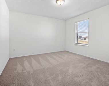 18501 Spotted Eagle Ln - Photo Thumbnail 19