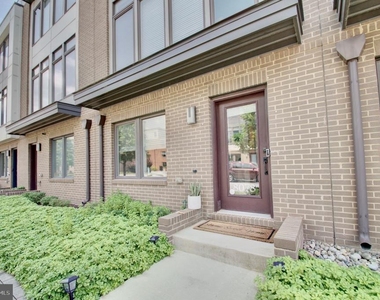 8078 Tribeca Street - Photo Thumbnail 34