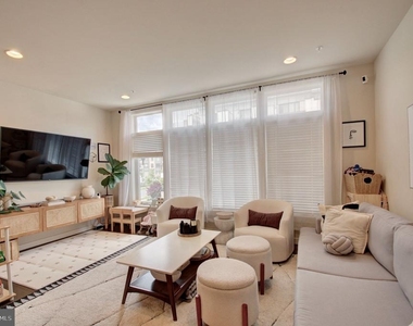 8078 Tribeca Street - Photo Thumbnail 16