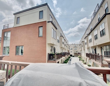 8078 Tribeca Street - Photo Thumbnail 9