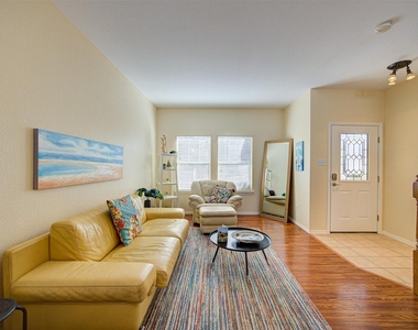 120 Gila Cliff Dr - Photo Thumbnail 2