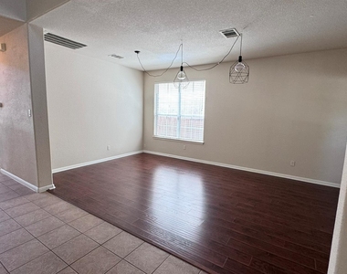 13000 Appaloosa Chase Dr - Photo Thumbnail 2
