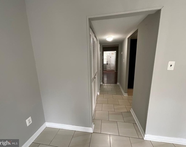 5526 Green Dory Lane - Photo Thumbnail 10