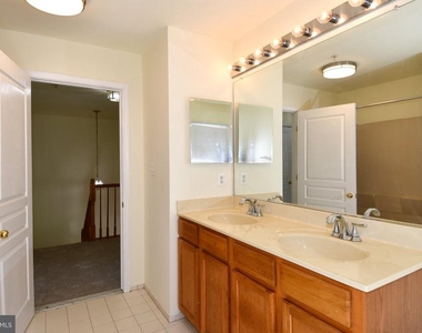 8772 Lincoln Street - Photo Thumbnail 28