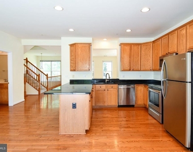8772 Lincoln Street - Photo Thumbnail 18