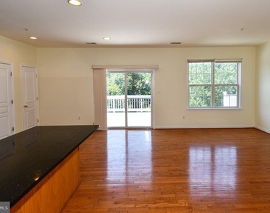 8772 Lincoln Street - Photo Thumbnail 16