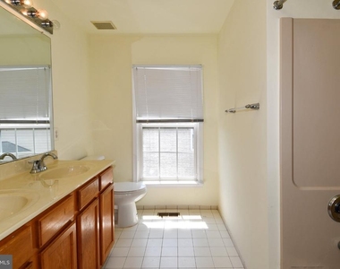 8772 Lincoln Street - Photo Thumbnail 27