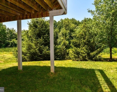 8772 Lincoln Street - Photo Thumbnail 6