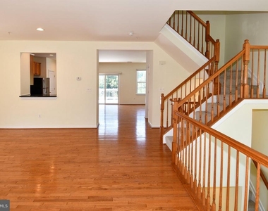 8772 Lincoln Street - Photo Thumbnail 14