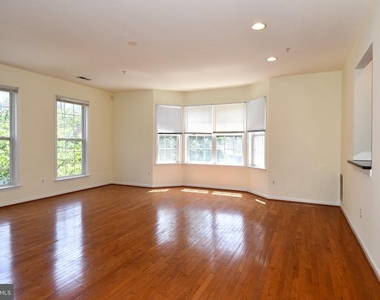 8772 Lincoln Street - Photo Thumbnail 12
