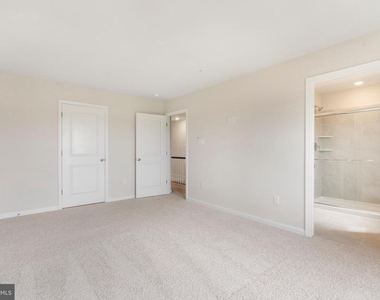 420 Carroll Walk Ave - Photo Thumbnail 22