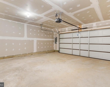 420 Carroll Walk Ave - Photo Thumbnail 30