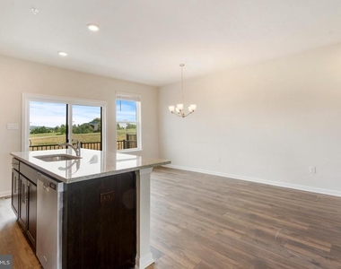 420 Carroll Walk Ave - Photo Thumbnail 13