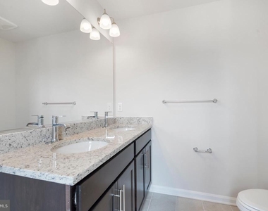 420 Carroll Walk Ave - Photo Thumbnail 25