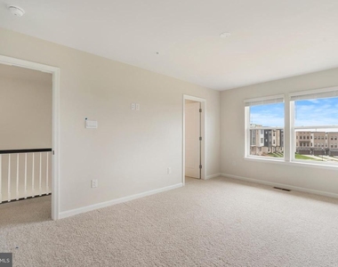 420 Carroll Walk Ave - Photo Thumbnail 21