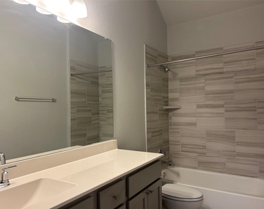 148 Kellogg Ln - Photo Thumbnail 20