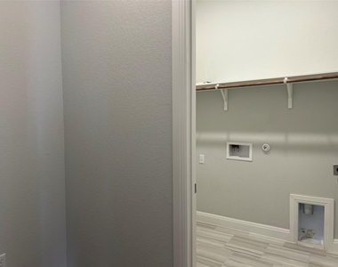 148 Kellogg Ln - Photo Thumbnail 29