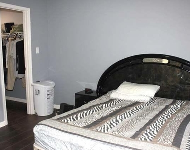 12346 Sweetbriar Place - Photo Thumbnail 13