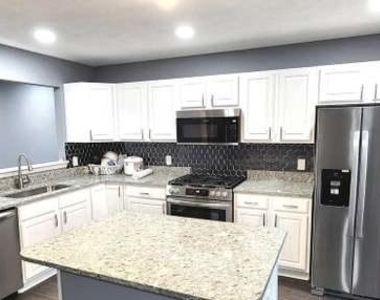 12346 Sweetbriar Place - Photo Thumbnail 3