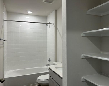 311 Darwin Pl - Photo Thumbnail 19