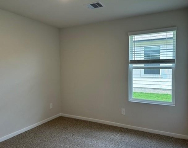 311 Darwin Pl - Photo Thumbnail 21