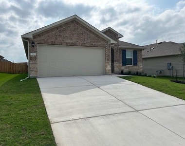 311 Darwin Pl - Photo Thumbnail 33