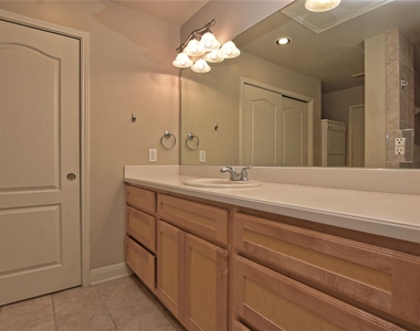 1908 Kahala Sunset Dr - Photo Thumbnail 14