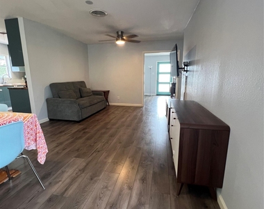 11702 Oak Trl - Photo Thumbnail 14