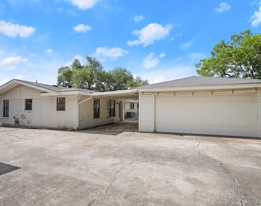 11702 Oak Trl - Photo Thumbnail 18