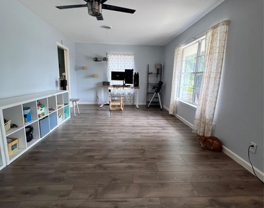 11702 Oak Trl - Photo Thumbnail 11